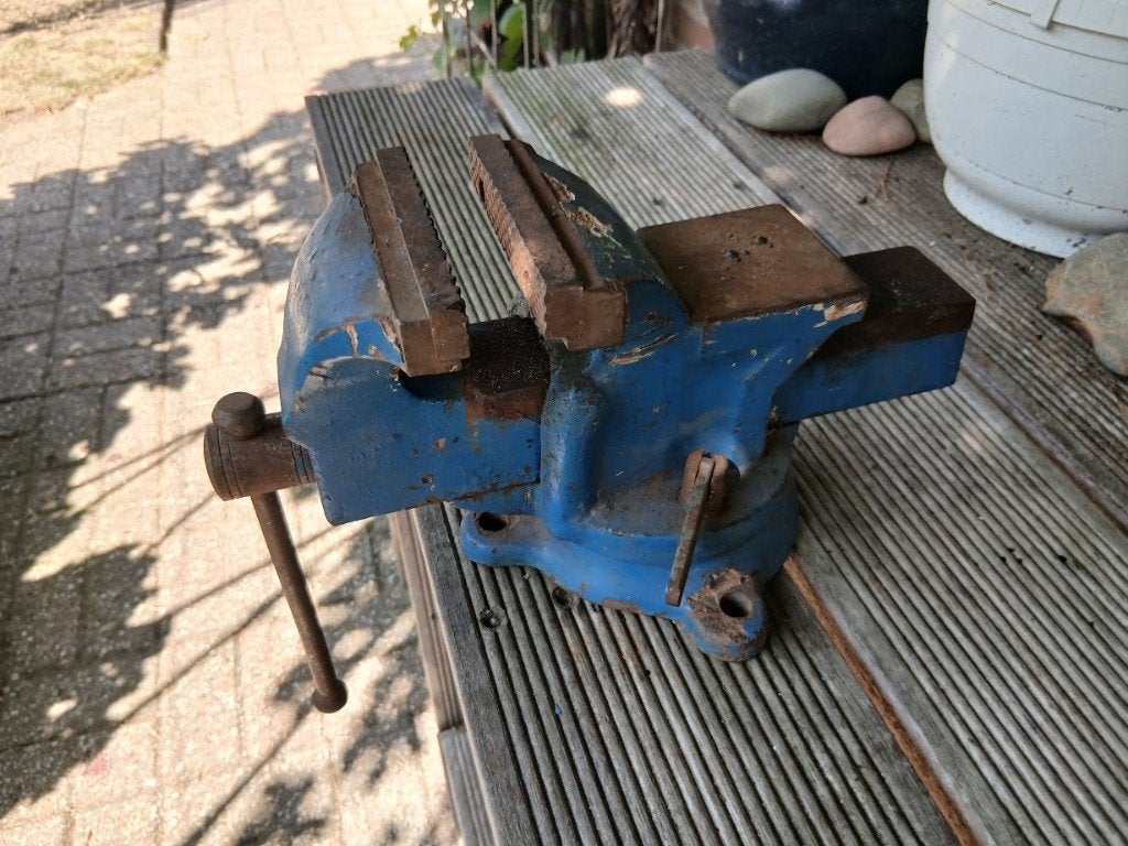 TE KOOP IN CUIJK EEN BANKSCHROEF, Ophalen, Gebruikt, Bankschroef