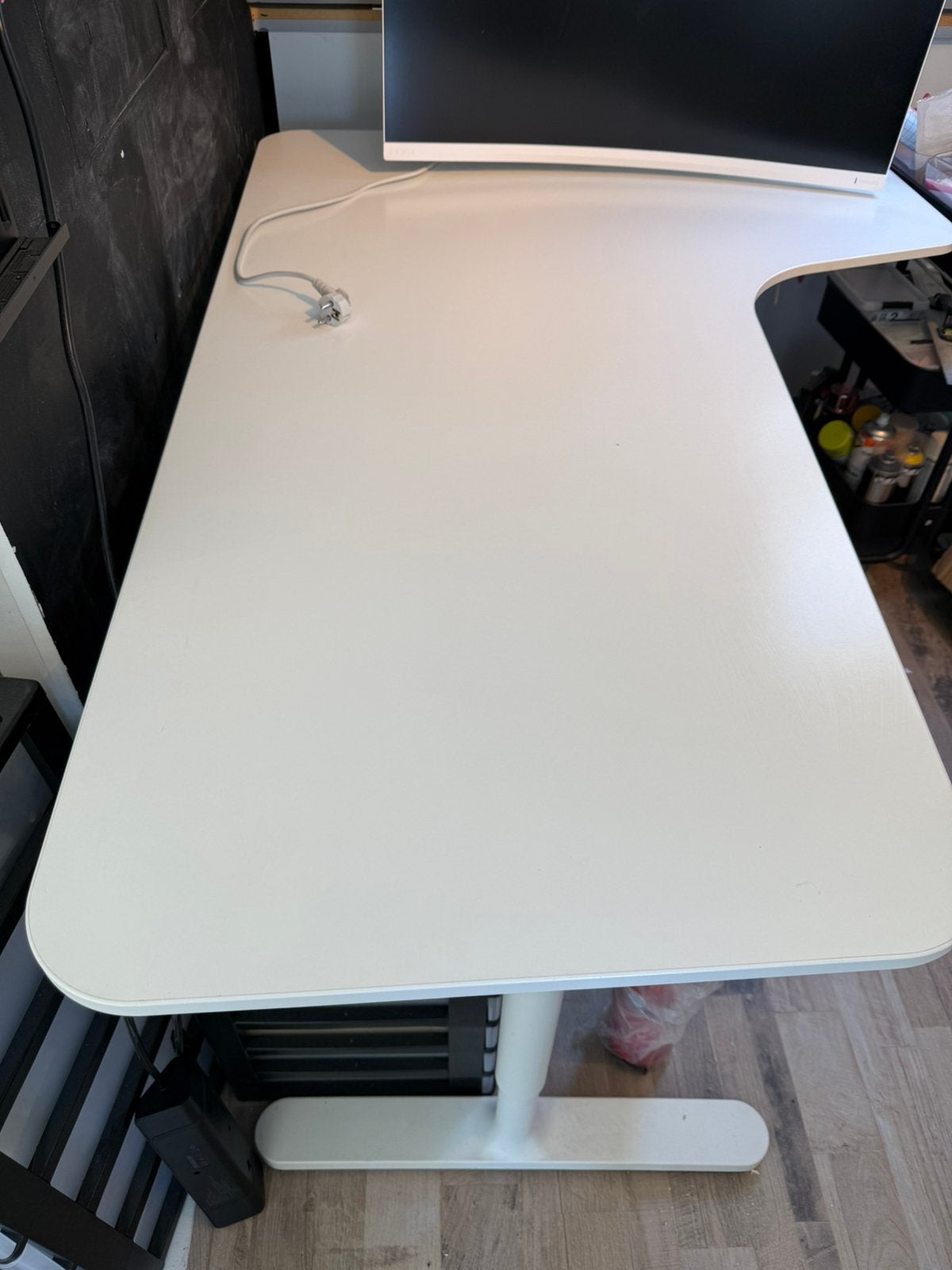 Ikea bekant hoekbureau wit, Ophalen, Zo goed als nieuw