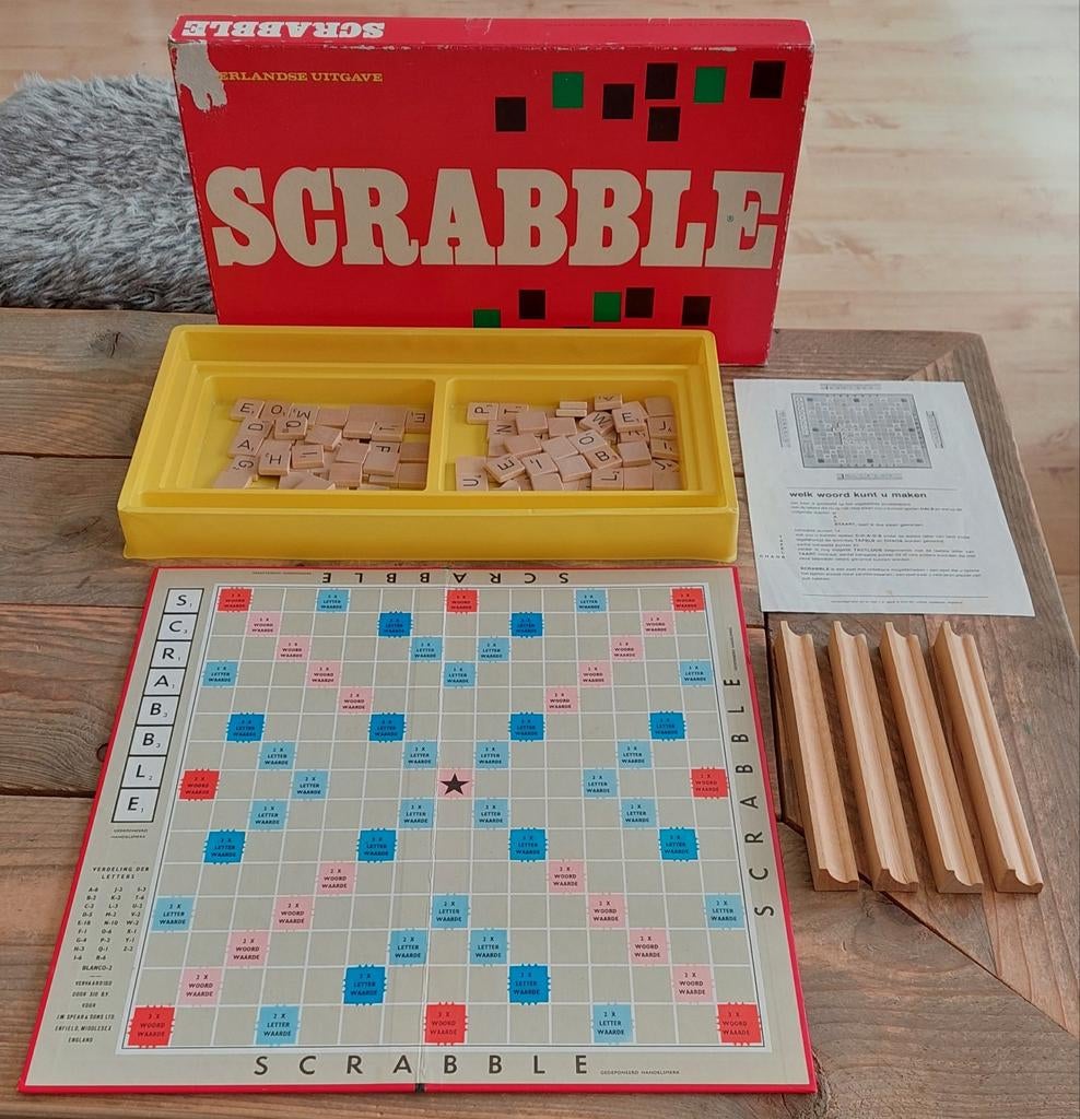 Origineel Scrabble spel met houten steentjes, Hobby en Vrije tijd, Een of twee spelers, Ophalen of Verzenden, Gebruikt, Sio