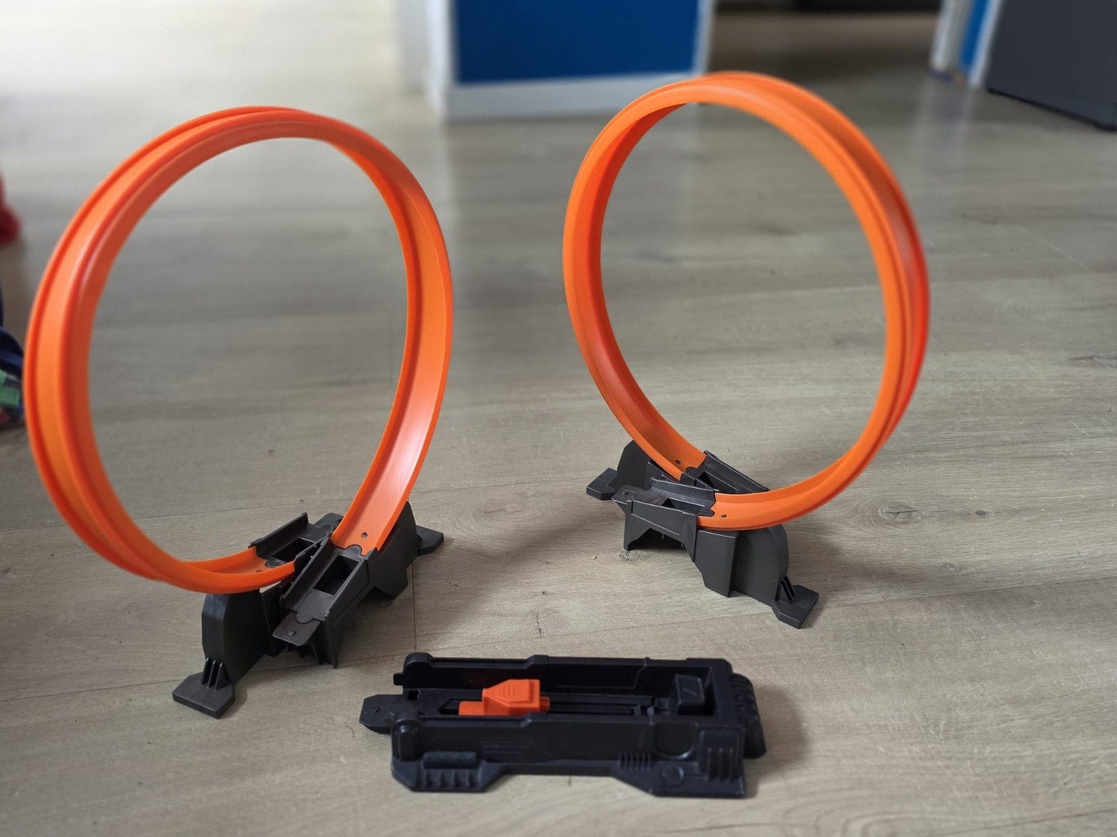 Hot Wheels Track Builder Set met veel extra's en auto's, Ophalen, Gebruikt, Jongen of Meisje