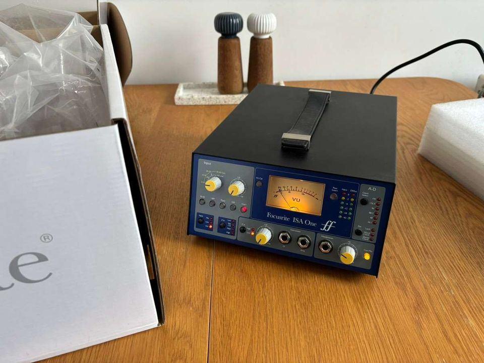 Focusrite ISA One voorversterker, Ophalen of Verzenden, Zo goed als nieuw, Minder dan 60 watt, Overige merken