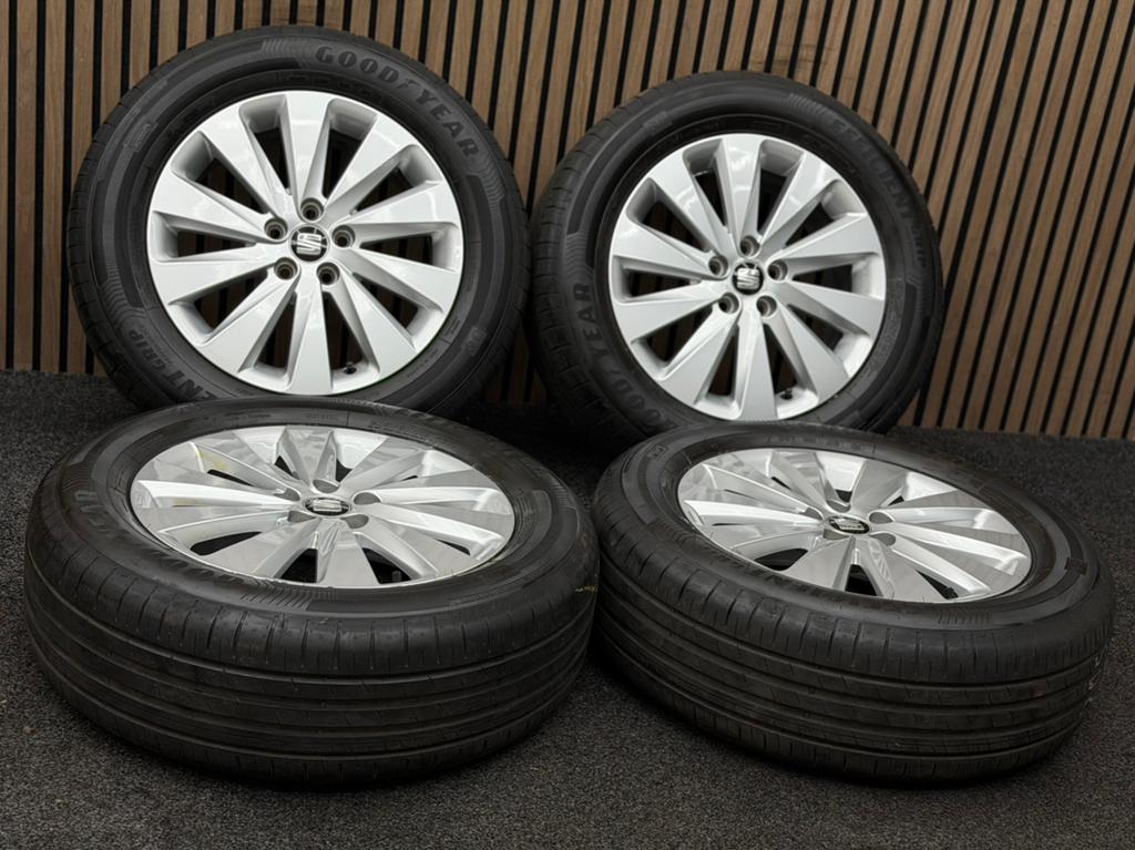 Originele 16 inch Seat Arona 5x100 ET45 205/60/16 Goodyear, Auto-onderdelen, Banden en Velgen, Ophalen, 16 inch, ., Banden en Velgen