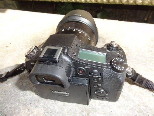 Foto 3 van Sony DSC - RX10 M2 als splinternieuw