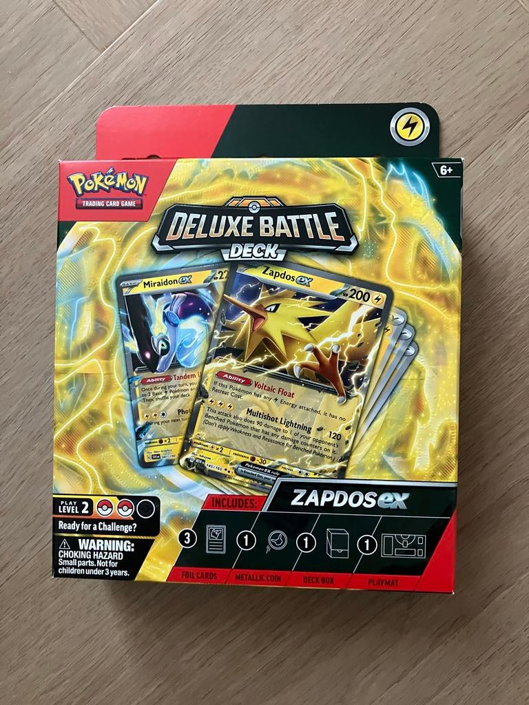 Pokémon TCG Deluxe Battle Deck Zapdos ex - Nieuw, Ophalen of Verzenden, Nieuw, Meerdere kaarten, Foil