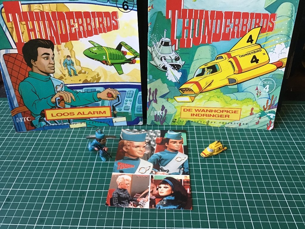 Setje Thunderbirds divers, Verzenden, Gebruikt, Tv, Overige typen