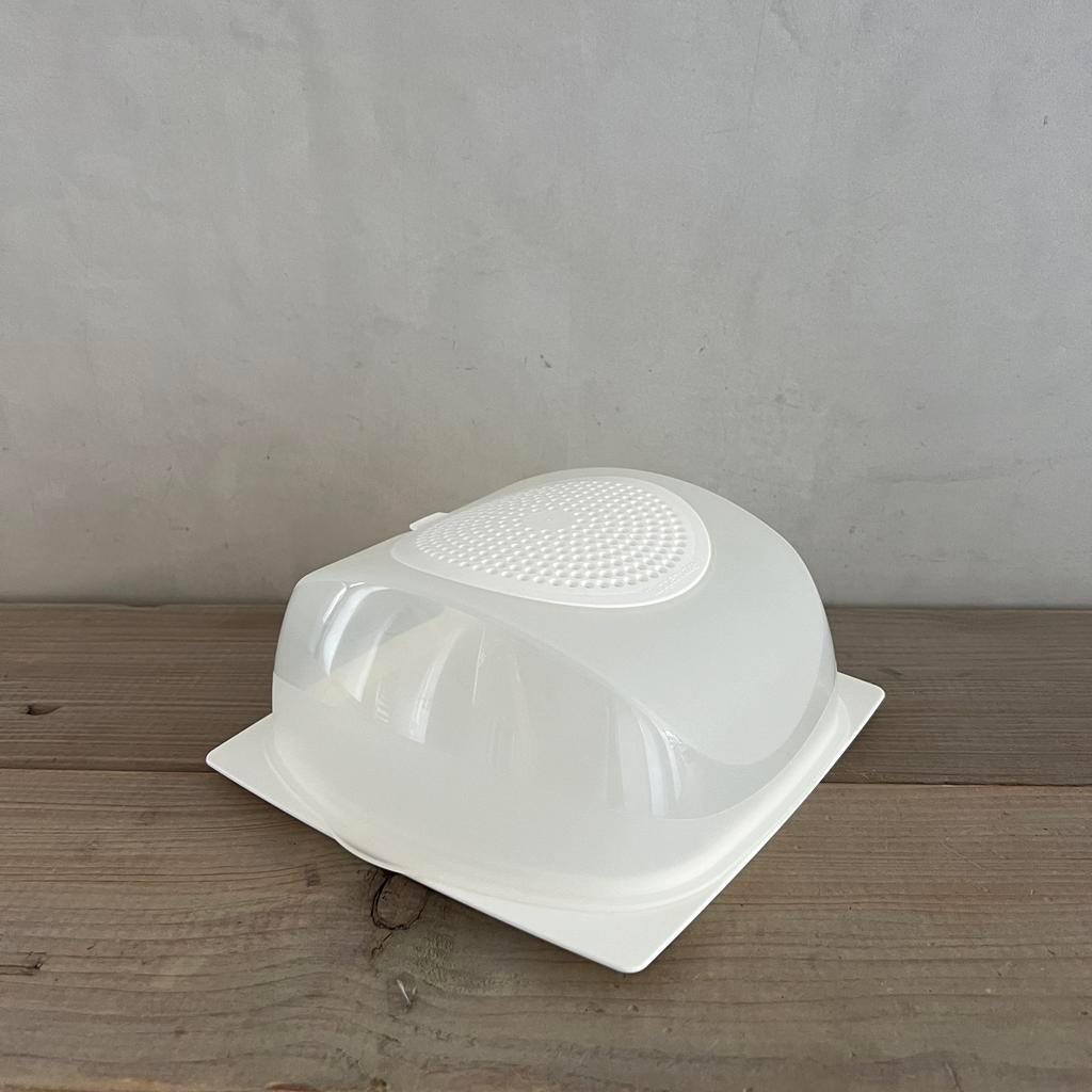 Tupperware kaasdoos vierkant cheesmart junior kaasbak, Ophalen of Verzenden, Zo goed als nieuw, Bus of Trommel