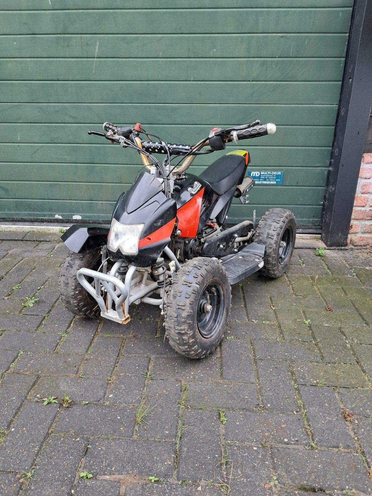 te koop kinderquad loopt wel moet worden afgesteld., Fietsen en Brommers, Ophalen, Gebruikt, Schijfrem, Overige typen