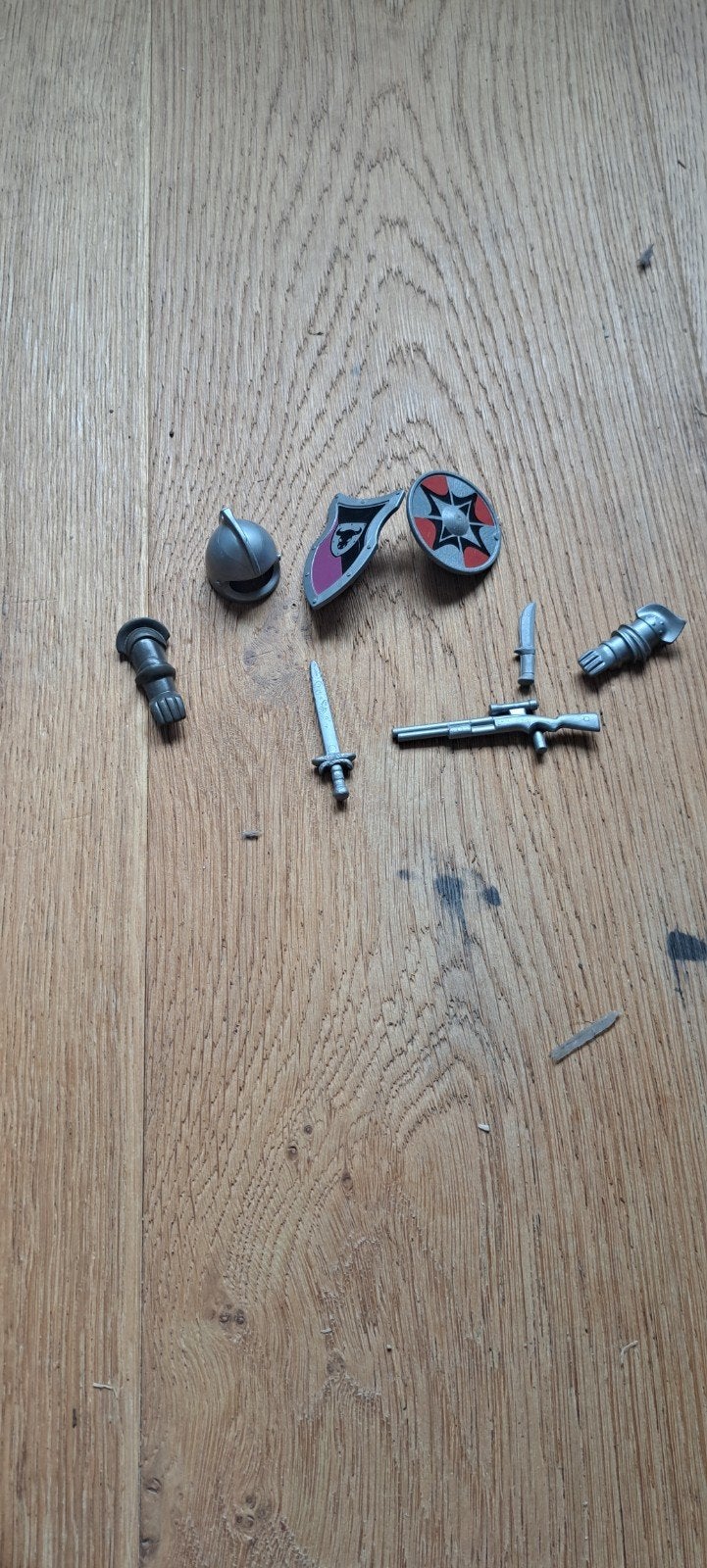 Lego accessoires: zwaarden, schilden en wapens, Ophalen of Verzenden