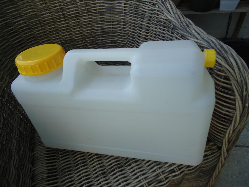 12 liter watertank, Caravans en Kamperen, Camper-accessoires, Zo goed als nieuw, Ophalen of Verzenden