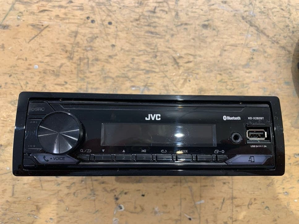 JVC KD-X282BT Autoradio met Bluetooth en USB, Auto diversen, Autoradio's, Ophalen of Verzenden, Zo goed als nieuw