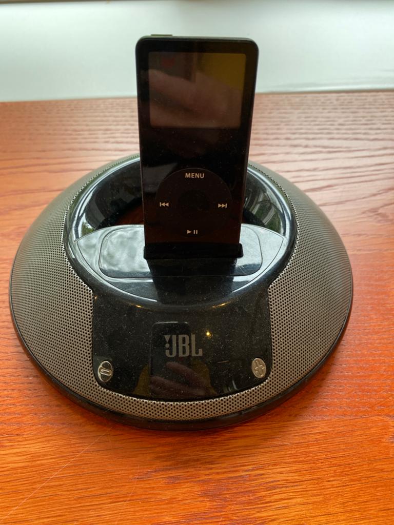 iPod 4GB met JBL On Stage II luidsprekersysteem, Ophalen of Verzenden, Gebruikt, Overige types, 2 tot 10 GB