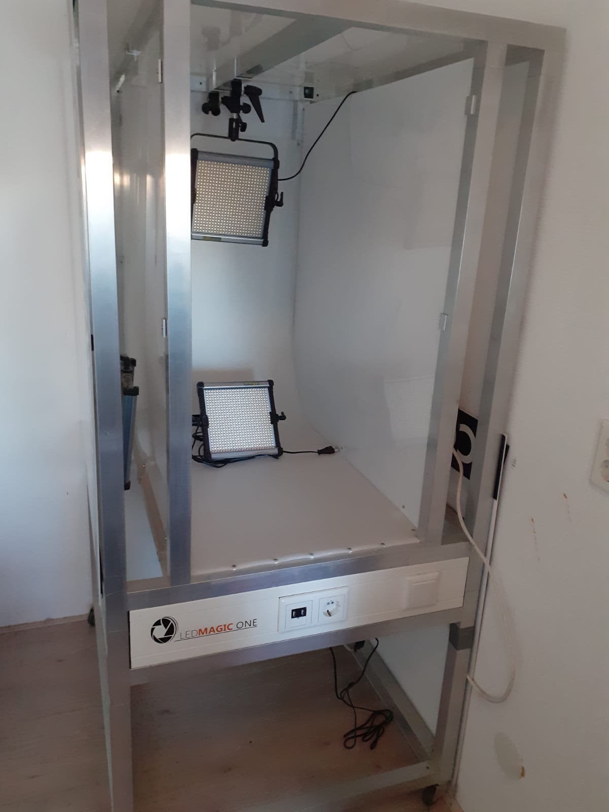 Lightbox, Ophalen, Gebruikt