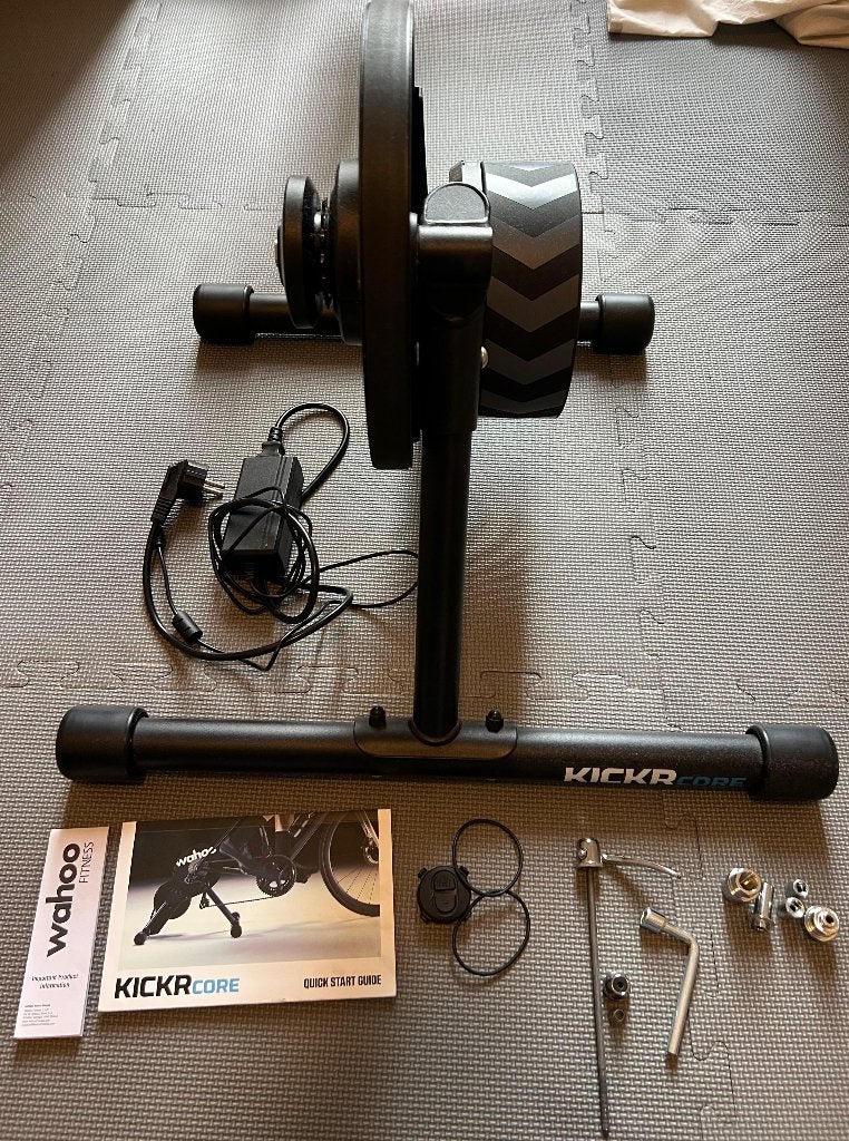 Wahoo KICKR CORE fietstrainer, Sport en Fitness, Wielrennen, Ophalen, Zo goed als nieuw, Overige typen