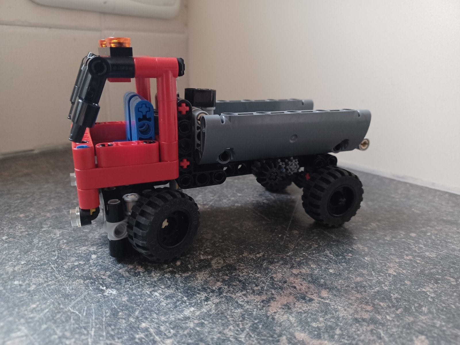 Lego technic 42085 haaklader, Lego, Inclusief instructies, Ophalen of Verzenden, Zo goed als nieuw