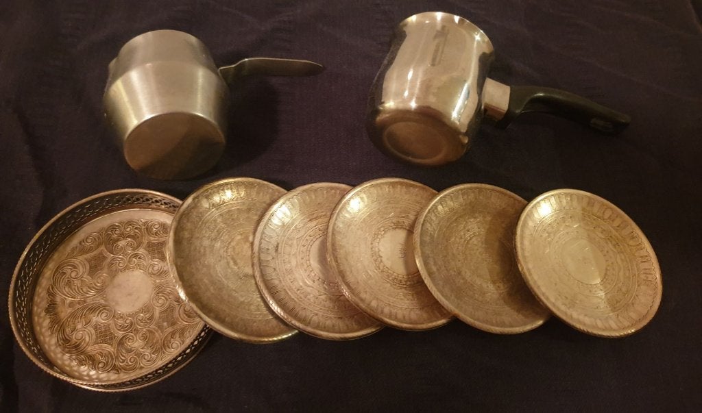 koffieset met oude onderzetters, Ophalen, Gebruikt, Met houder, Metaal