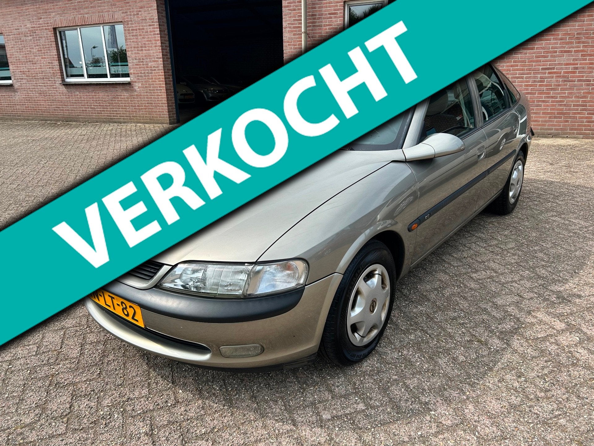 Opel Vectra 1.6i-16V CD // 75.000 km NAP //Eerste eigenaar, Auto's, Opel, 101 pk, 635 kg, Vectra, Origineel Nederlands