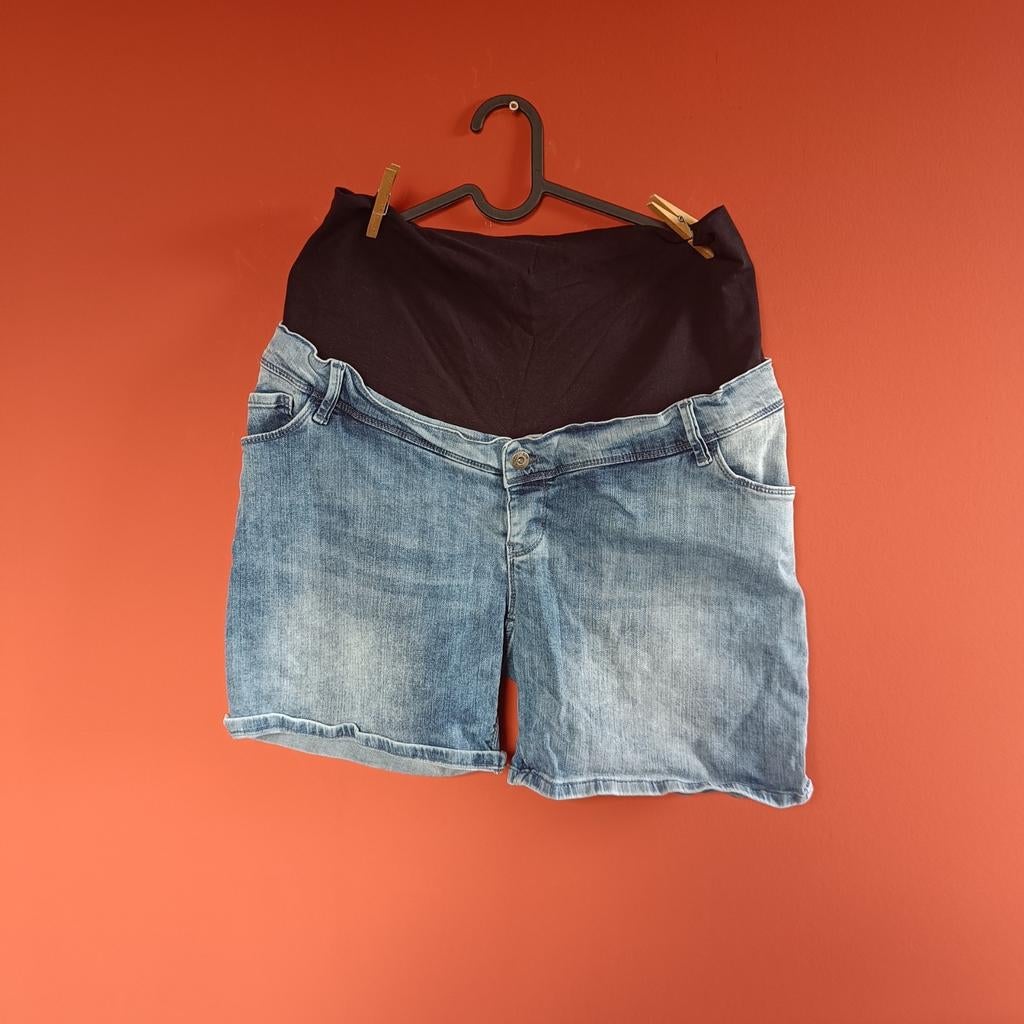 Zwangerschapsshorts LOVE2WAIT - Maat 32, Kleding | Dames, LOVE2WAIT, Blauw, Ophalen of Verzenden, Maat 36 (S)