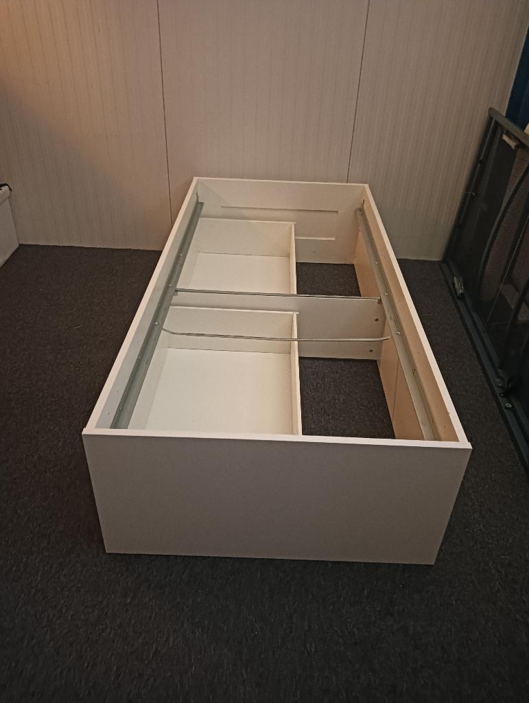 Ikea bed met opberglade, Huis en Inrichting, Ophalen, 90 cm, Eenpersoons, Wit