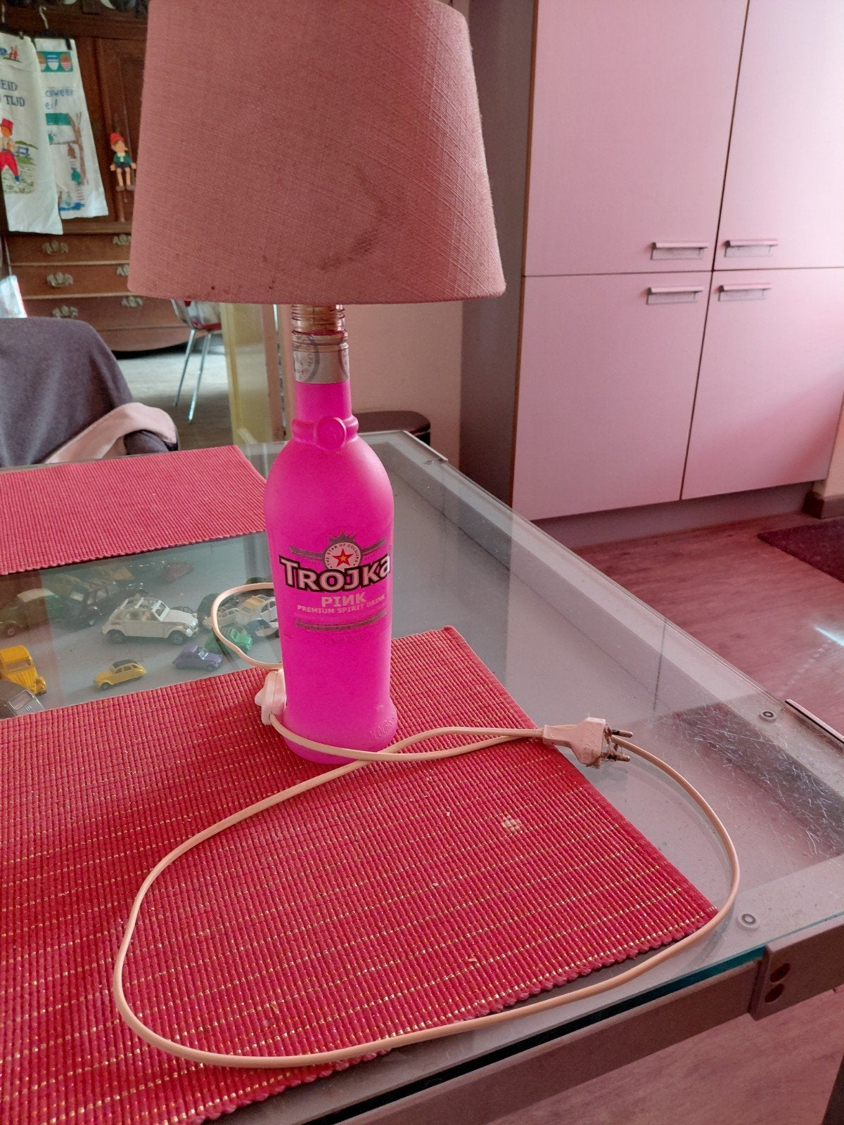 Unieke roze tafellamp van Trojka fles, Ophalen, Gebruikt, Overige merken, Vintage