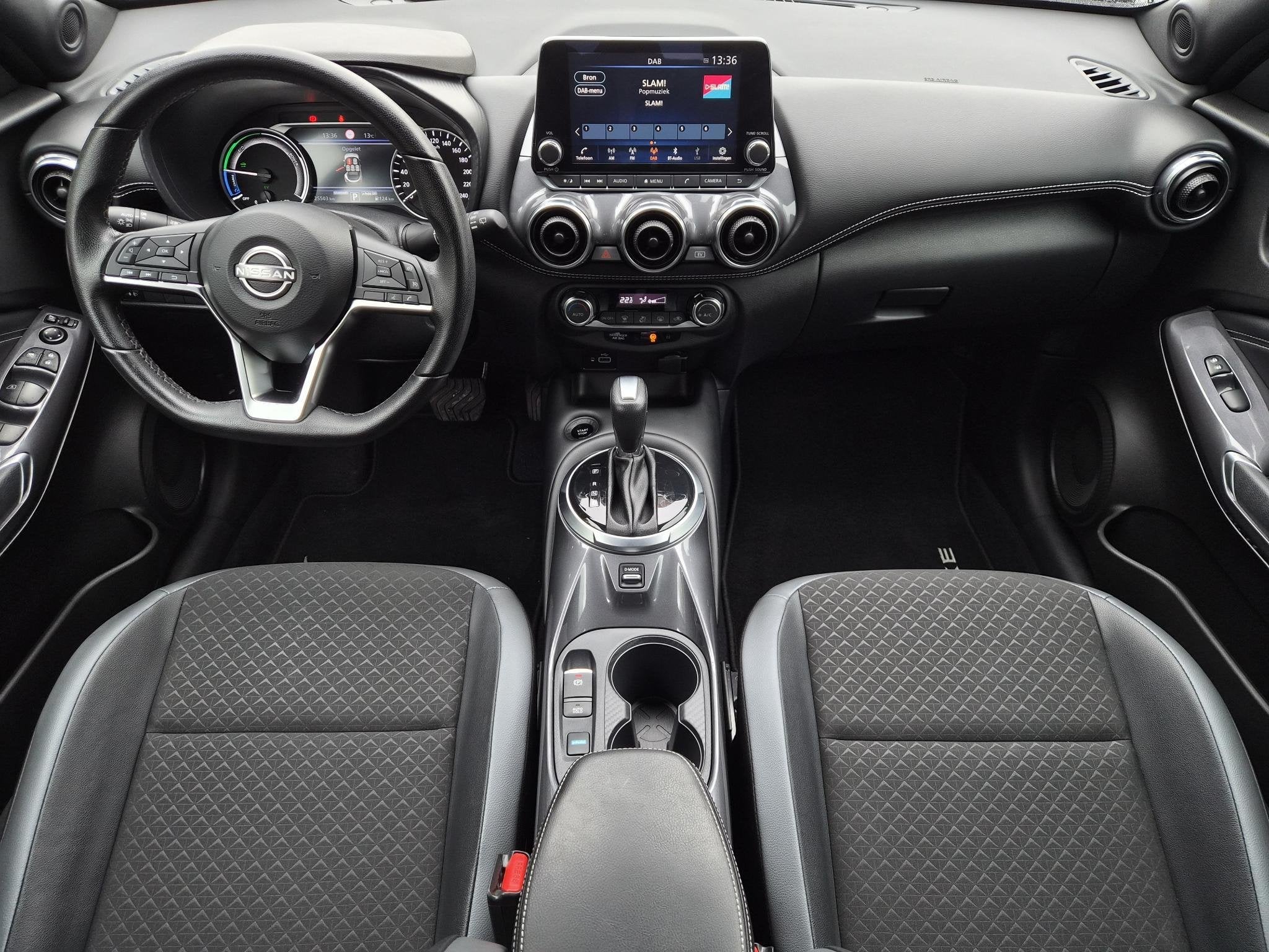 Nissan Juke 1.6 Hybrid N-Connecta / Fabrieksgarantie tot 02-, Gebruikt, Bedrijf, Hybride Elektrisch/Benzine, SUV of Terreinwagen