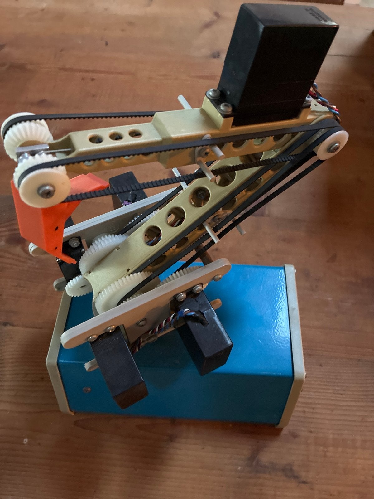 Uniek robotarm model - zelfbouw project, Hobby en Vrije tijd, Overige merken, Gebruikt, Ophalen of Verzenden, Groter dan 1:32