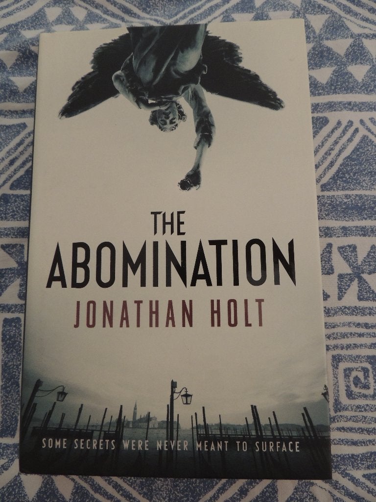 The Abomination by Jonathan Holt, Jonathan Holt, Ophalen of Verzenden, Zo goed als nieuw, Amerika