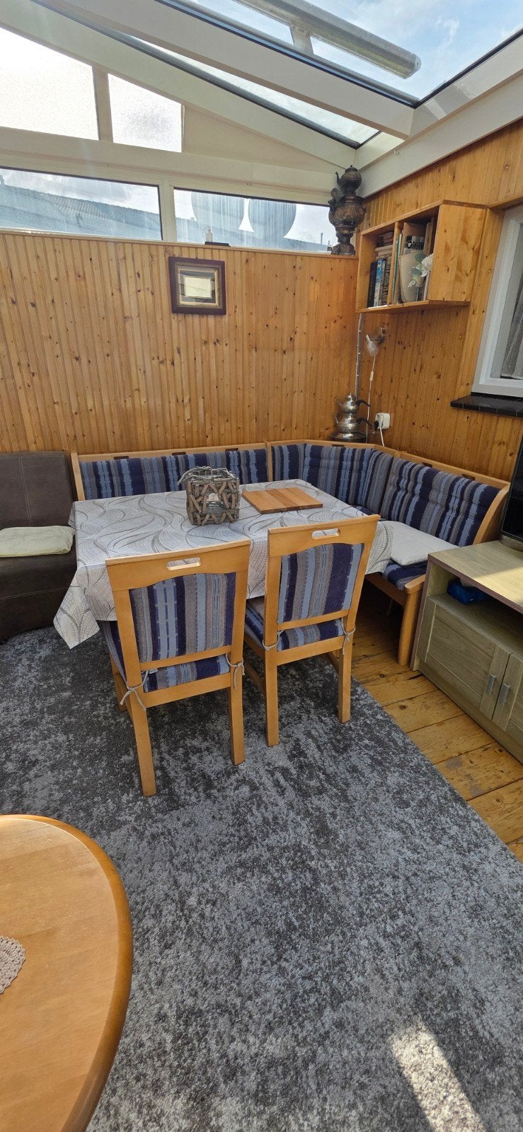 Gezellige eethoek met bank en stoelen, Gebruikt, Landelijk, Rustiek, 150 tot 200 cm, Ophalen of Verzenden