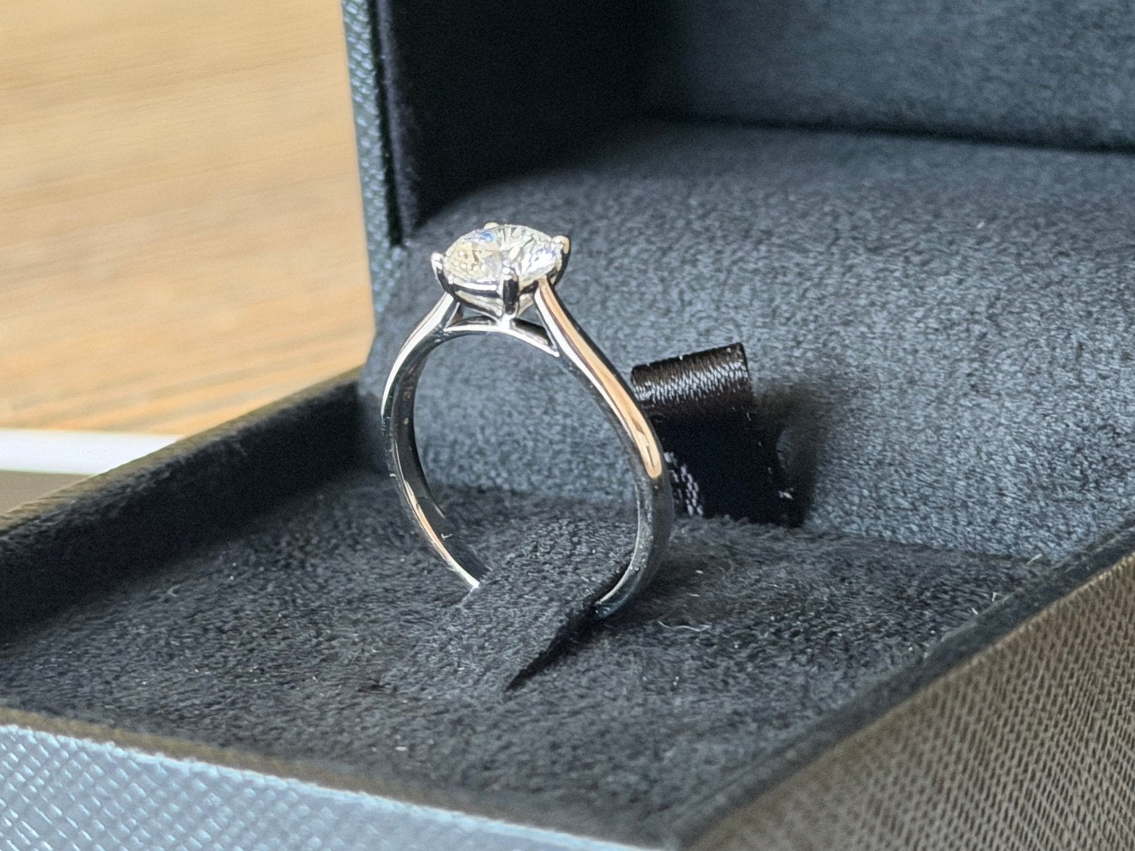 Nieuwe witgouden ring met VS1 diamant 1.05ct met certificaat, Wit, Nieuw, Ophalen of Verzenden, 17 tot 18