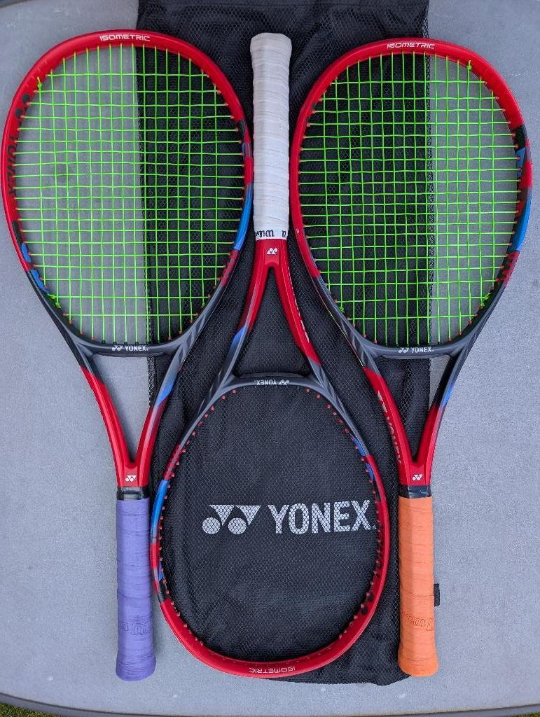 3x Yonex Red Vcore 95(Zie beschrijving), Gebruikt, Ophalen of Verzenden, Racket, L2