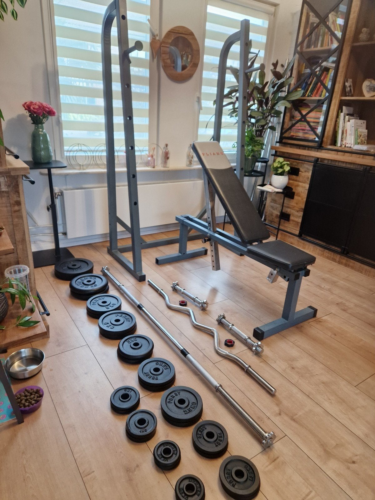 squatrek bankje halterstangen en ijzer gewichten, Sport en Fitness, Ophalen, Zo goed als nieuw, Fitnessbank