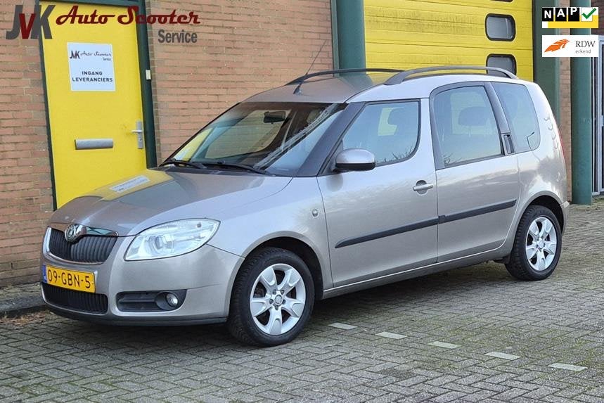Skoda Roomster 1.6-16V Elegance Airco! Cruise Control! Autom, Auto's, Skoda, Gebruikt, Zwart, Roomster, Beige