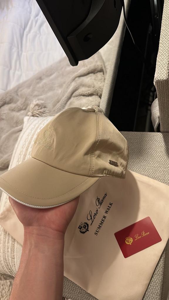 Loro Piana Summer Walk Pet – Beige Luxe Essential, Verzenden, Zo goed als nieuw
