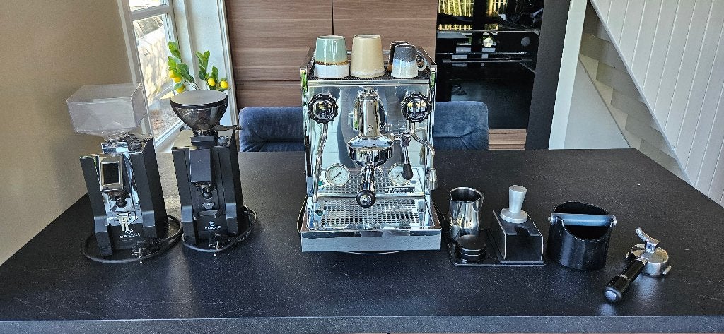 Rocket Espresso Mozzafiato + Eureka grinder(s) +accessoires, Ophalen, Gebruikt, Espresso apparaat, 10 kopjes of meer