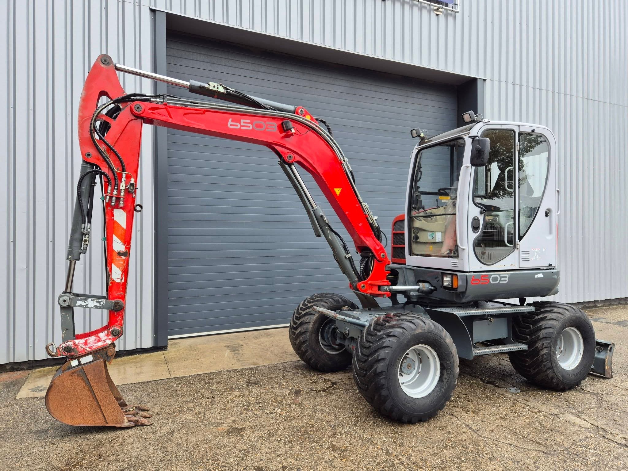 WACKER NEUSON 6503 Bandenkraan Mobiele Graafmachine, Zakelijke goederen, Graafmachine