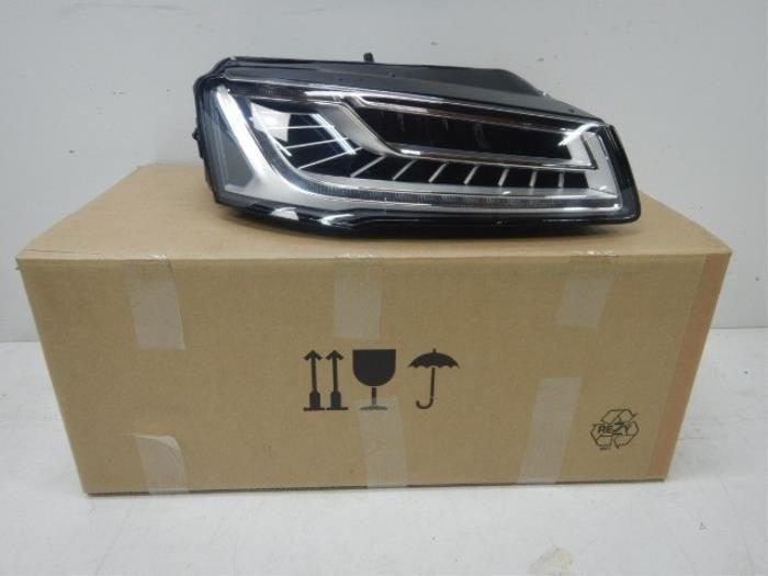 Audi A8 4H Facelift Koplamp Rechts Matrix Led, Ophalen of Verzenden, Gebruikt