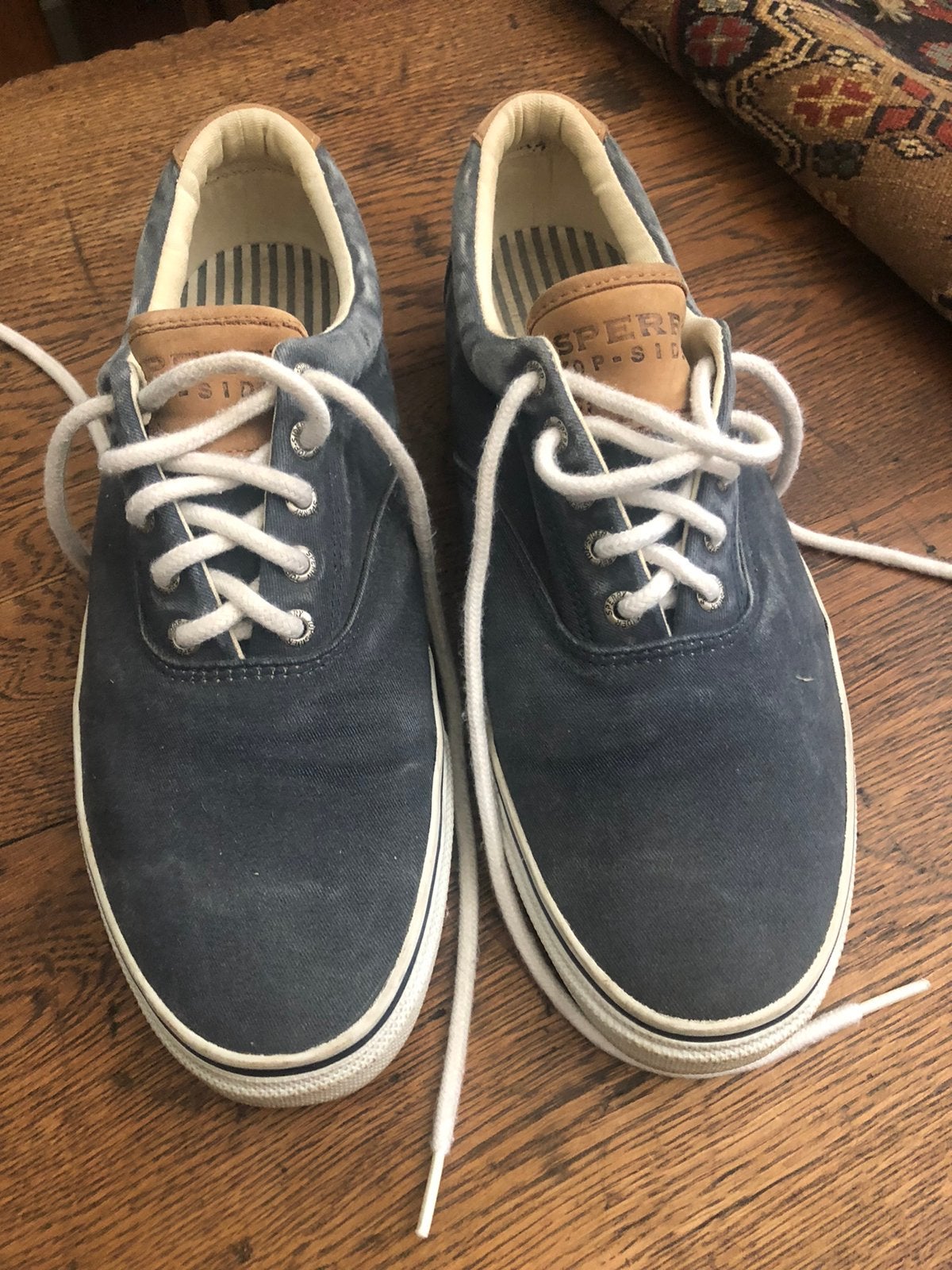Sportschoenen, Ophalen of Verzenden, Zo goed als nieuw, Sportschoenen