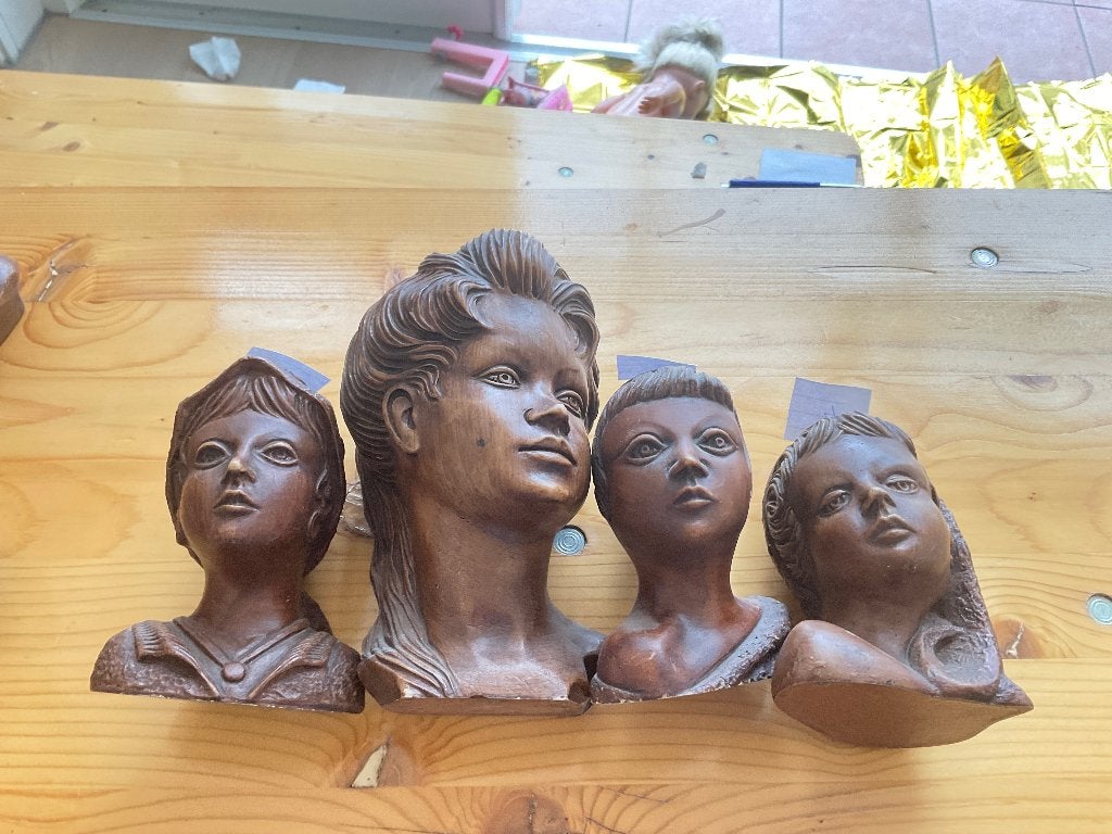 Meisjes en babyhoofd, Ophalen, Minder dan 20 cm, Buste, Handgemaakt