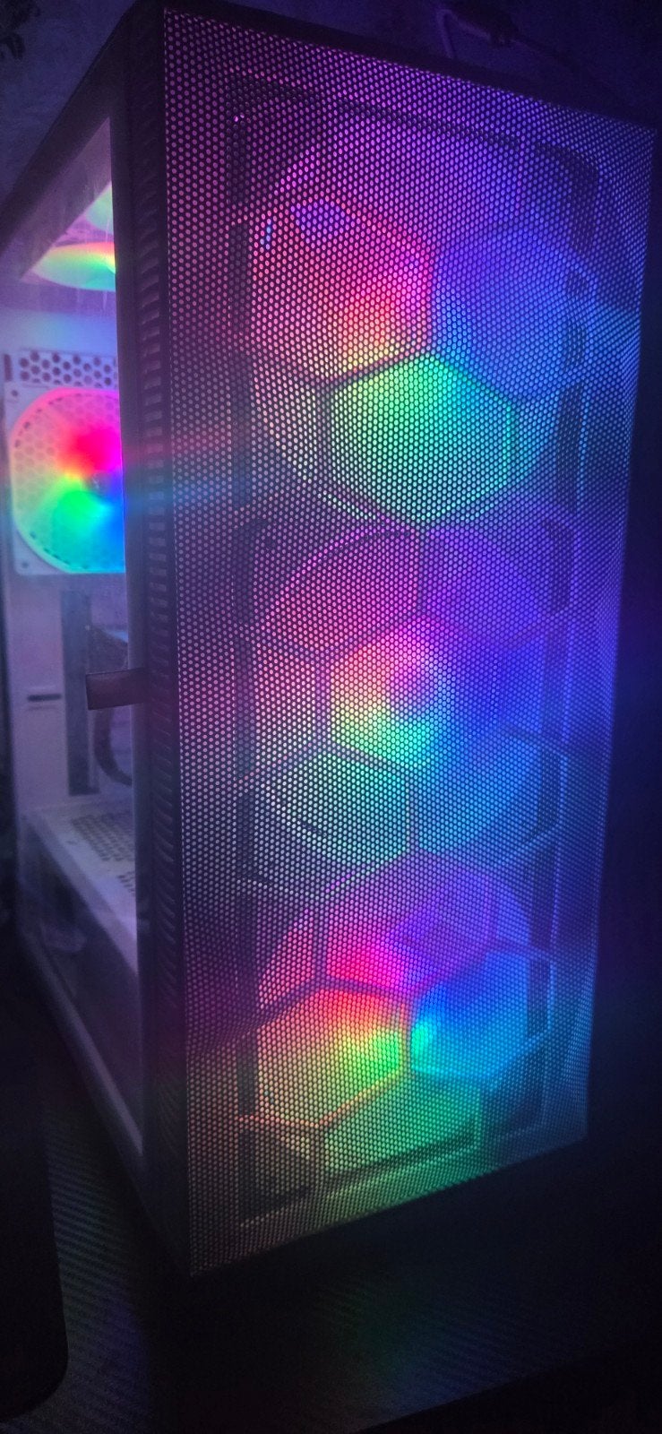 Game PC 9060XT 16GB. INCL 1440p monitor, AMD Ryzen 7 5800XT, Zo goed als nieuw, Gaming, HDD