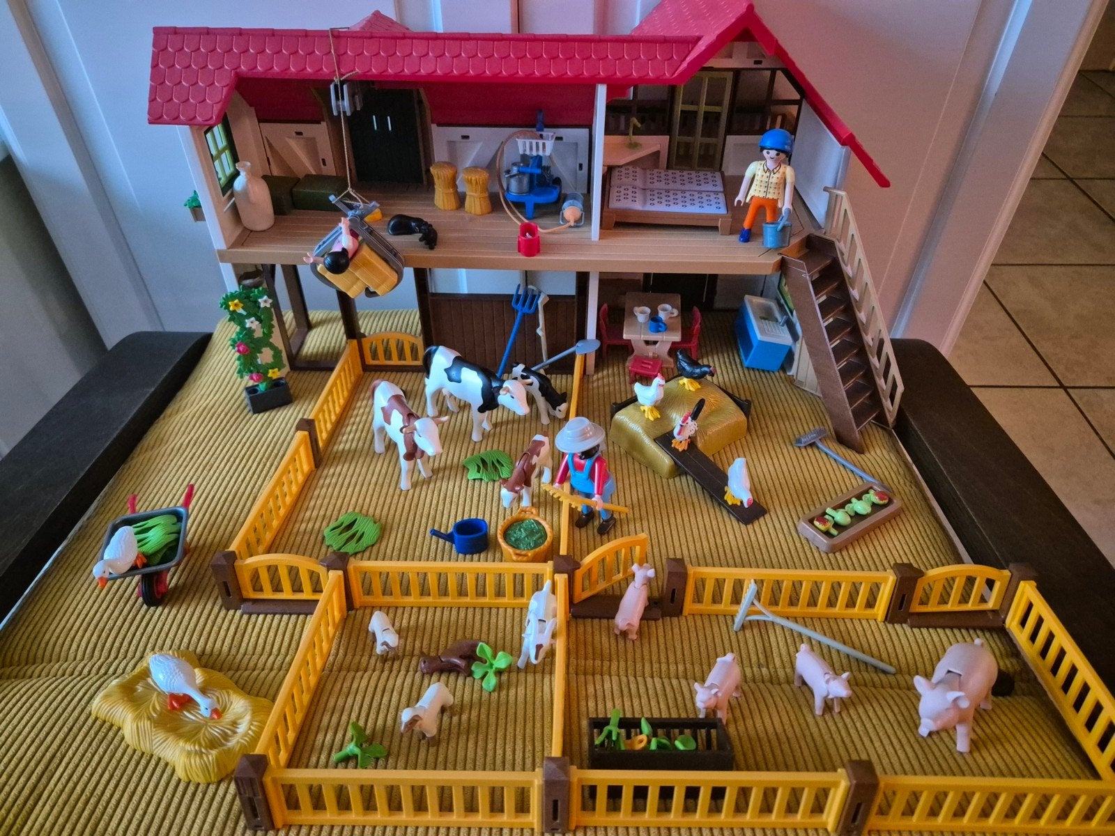 Grote Playmobil Boerderij Set met meeneem boerderij/stal, Ophalen, Zo goed als nieuw, Jongen of Meisje