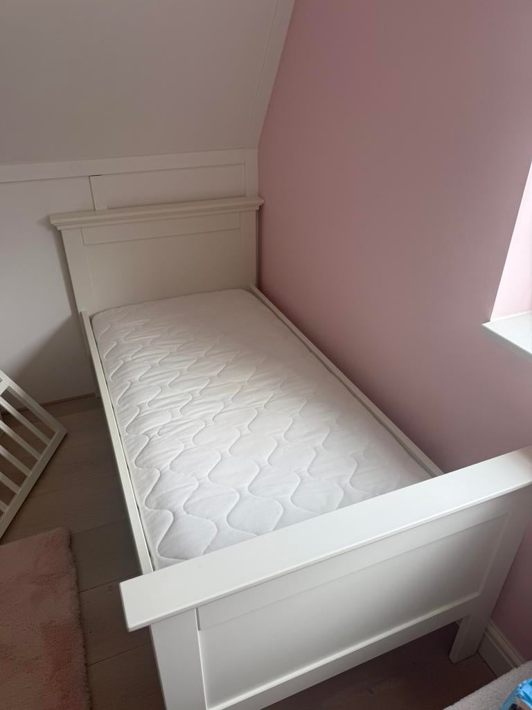 Bed kind Peuterbed 70x140 met matras Babypark, Ophalen, 70 tot 85 cm, 140 tot 160 cm, Zo goed als nieuw