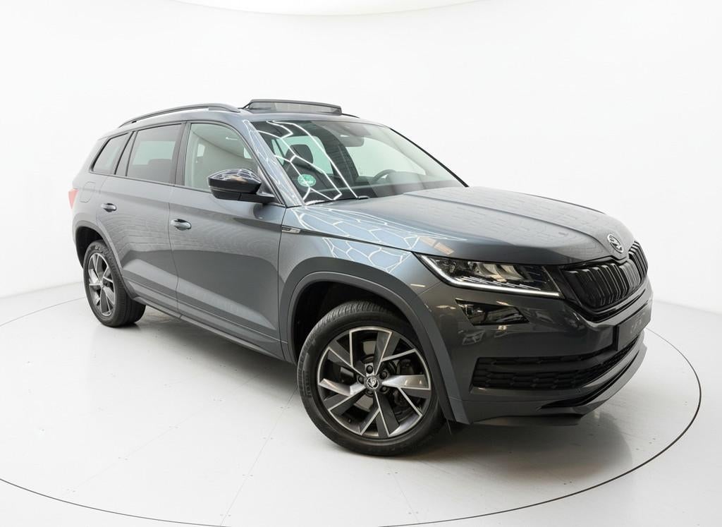 Skoda Kodiaq 2.0 TSI 4x4 SPORTLINE PANO VIRTUAL 7 PERSOONS, Auto's, Gebruikt, Zwart, 1984 cc, 7 stoelen