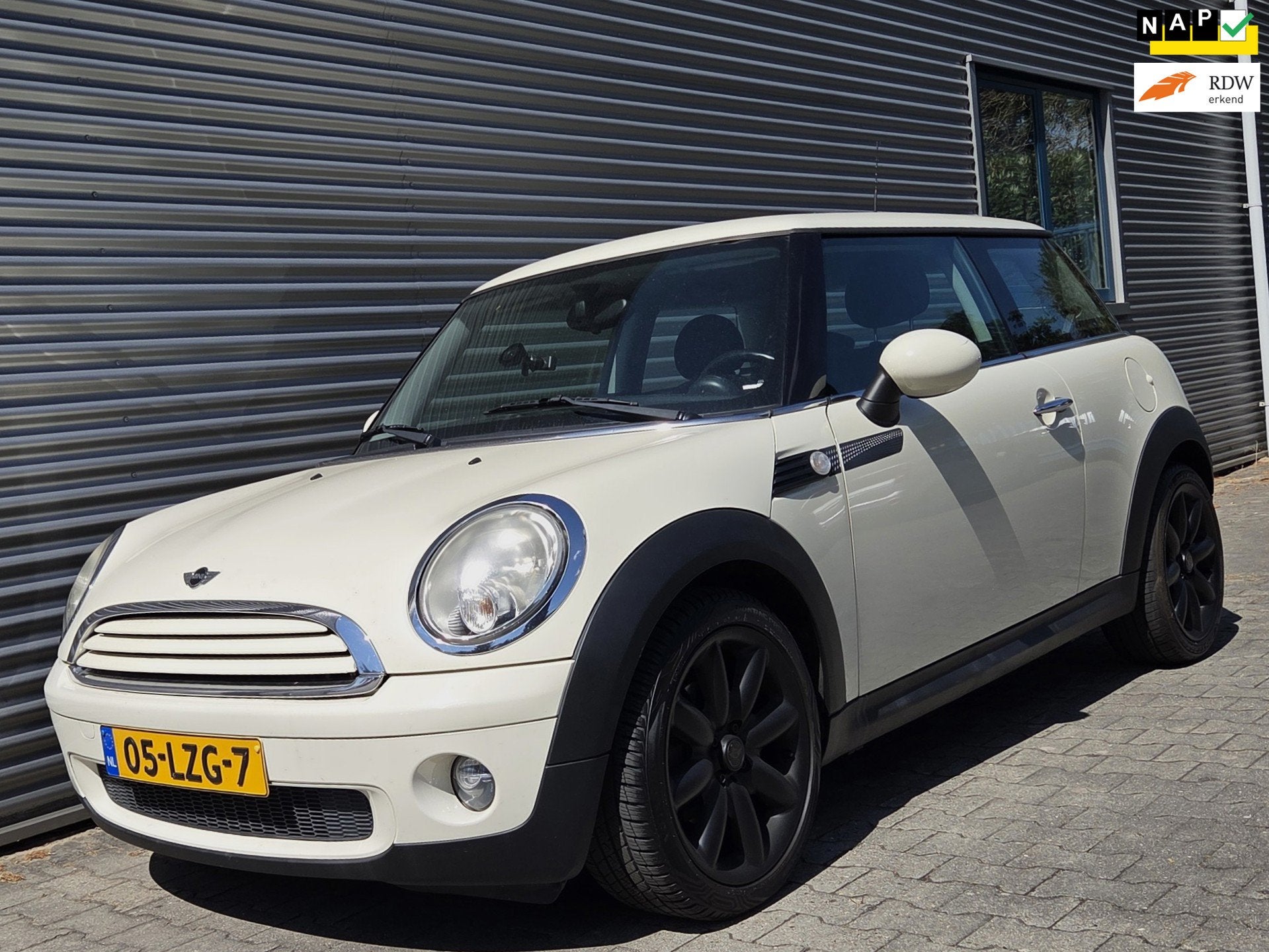 Mini 3-Deurs 1.6 One MINIMALIST Business Line 07-2010 (Old E, Auto's, Voorwielaandrijving, Euro 5, Stof, 4 cilinders