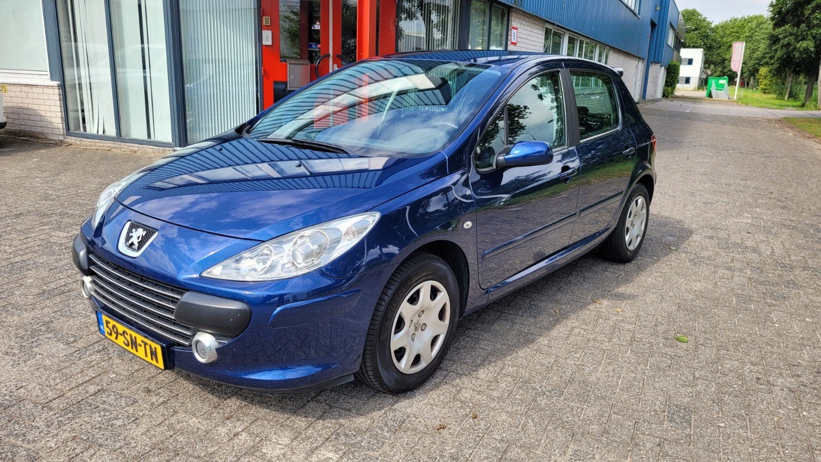 Peugeot 307 1.6 16V 5DR 2006 nette auto/nwapk/airco/trekhaak, Voorwielaandrijving, Euro 5, Stof, Zwart