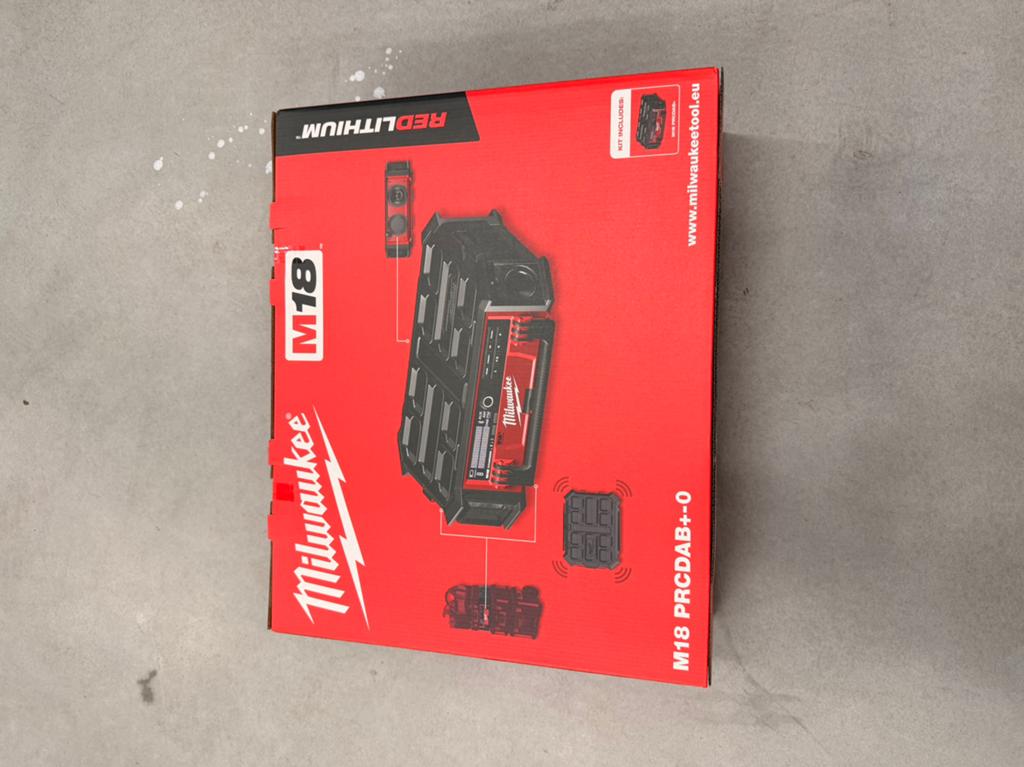 Milwaukee M18 PRCDAB+ PACKOUT Bouwradio, Ophalen of Verzenden, Zo goed als nieuw