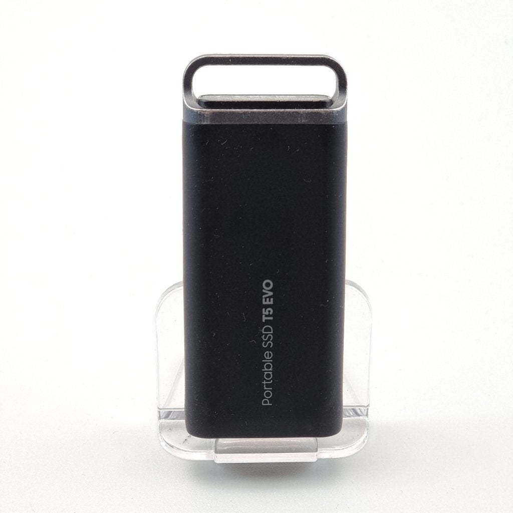 Samsung Portable SSD T5 Evo 8TB Zwart, Computers en Software, Samsung, Zo goed als nieuw, Support@Samsung.com, 129, Samsung-ro, Yeongtong-gu
Suwon-si, Gyeonggi-do 16677
South Korea