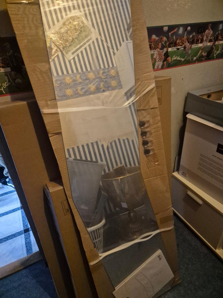 IKEA SKÅBU spiegel, nieuw in doos, Ophalen, Nieuw, 150 tot 200 cm, Rechthoekig