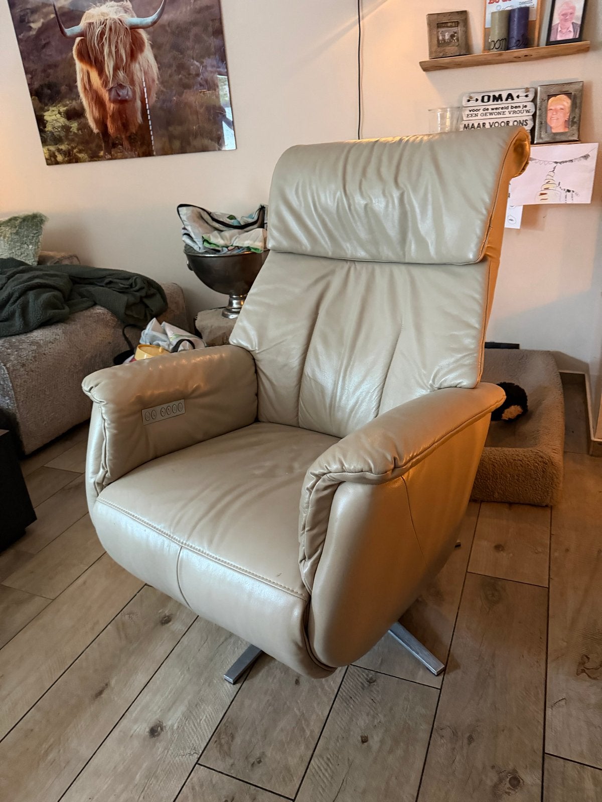Luxe Taupe Lederen Draadloze Relax Fauteuil, Huis en Inrichting, Ophalen, Gebruikt, Leer