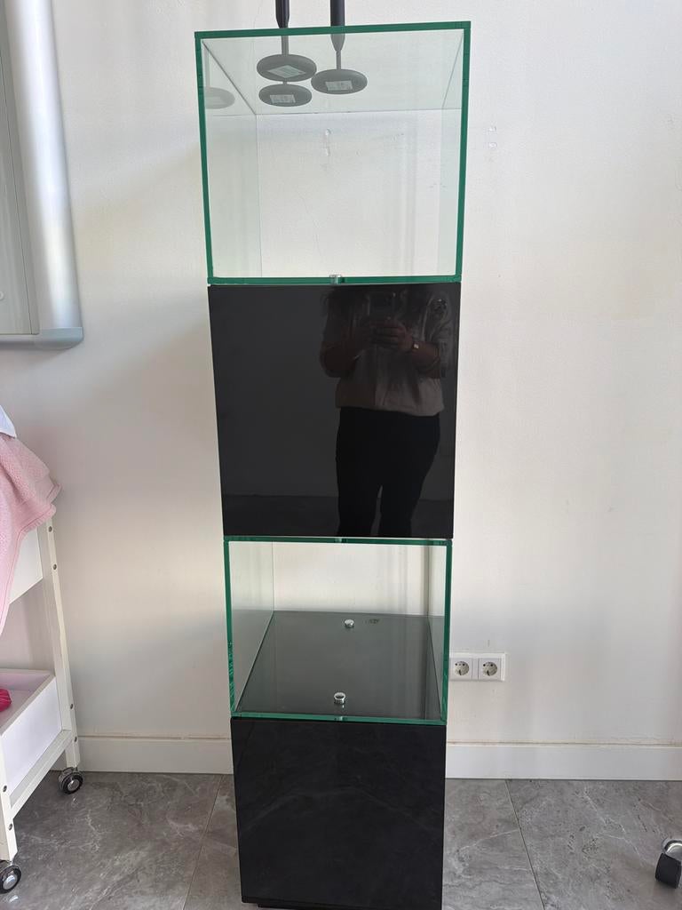 Vitrinekast met glazen en dichte delen, Ophalen, Minder dan 50 cm, Gebruikt, Glas