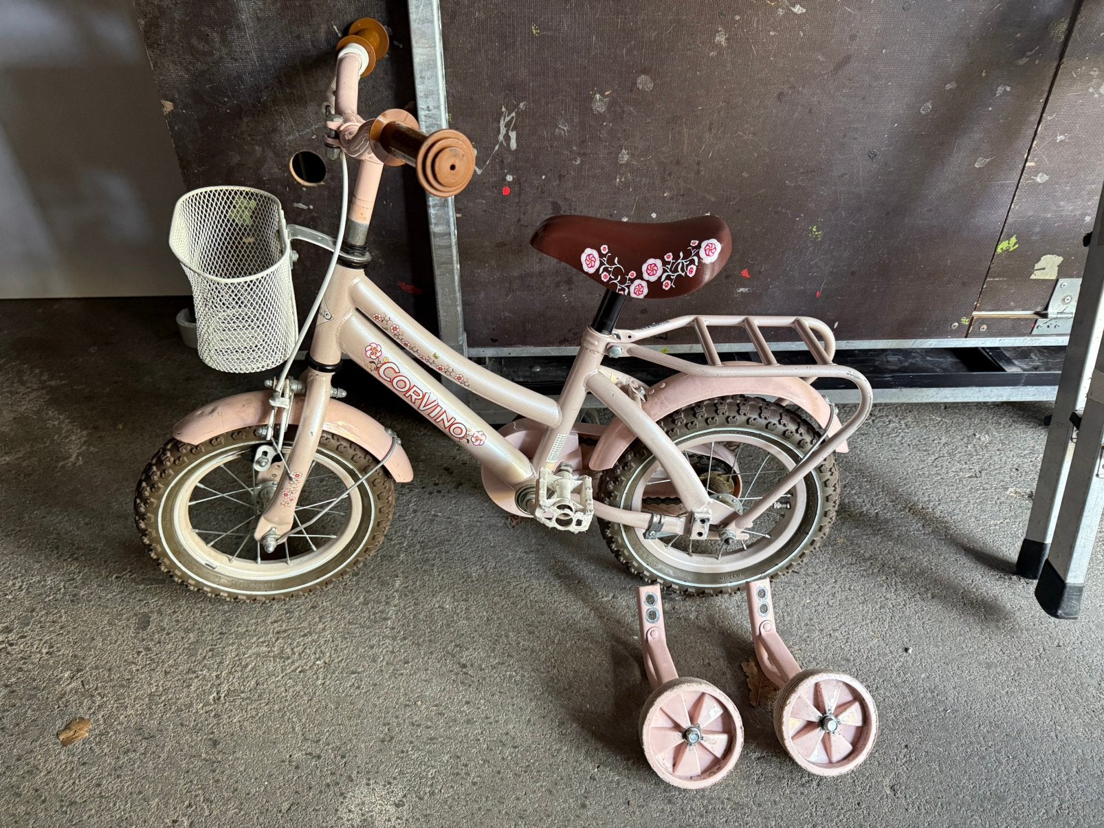 Roze kinderfiets Liberty Corvino met mandje, Fietsen en Brommers, Ophalen of Verzenden, Gebruikt, Terugtraprem, 16 tot 20 inch