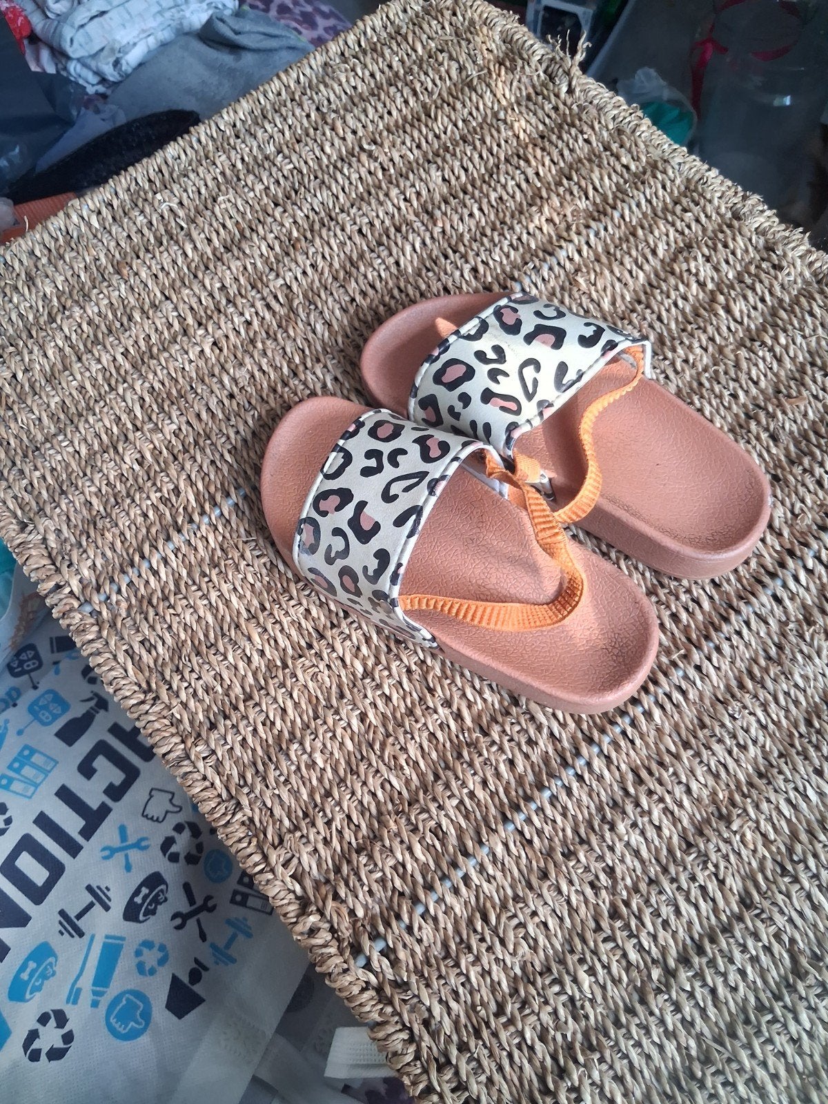 Slippers meisje maat 30, Ophalen of Verzenden, Meisje, Overige typen